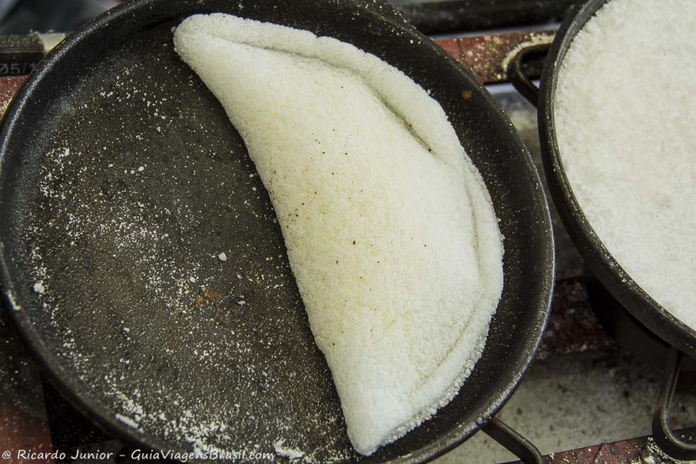 Imagem de uma deliciosa tapioca sendo feita em São Paulo.